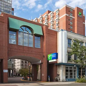 3* מלון Holiday Express Downtown By Ihg